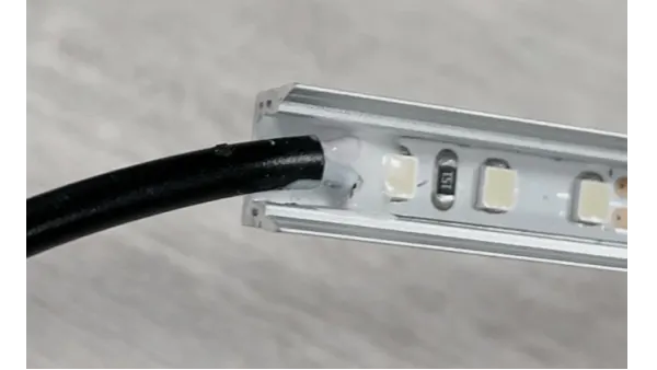 LED灯珠线材焊点固定AB胶应用案例