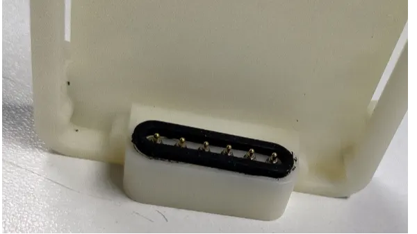 硅胶圈粘ABS+PC防水慢干硅胶胶水应用案例-硅胶防水胶