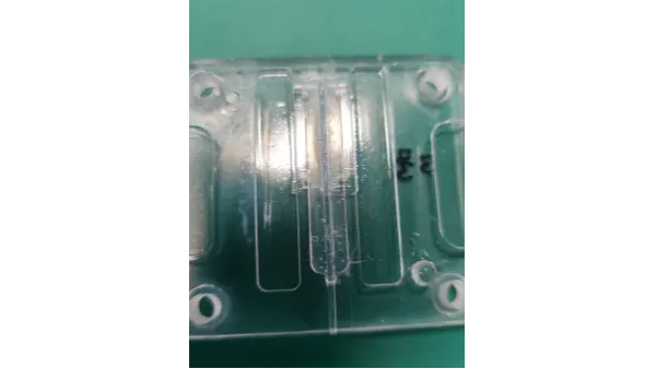 液态硅胶包PC硅胶热硫化底涂剂应用案例
